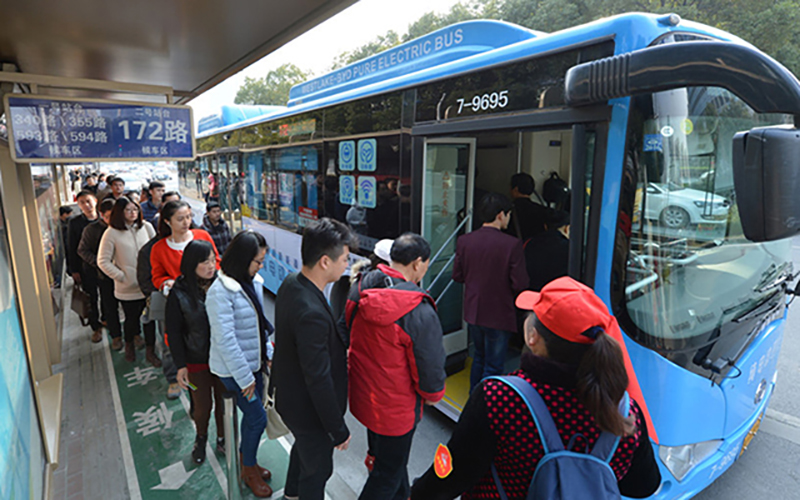 公共场合,音量的高低暴露了你的素质(图1) a1.jpg